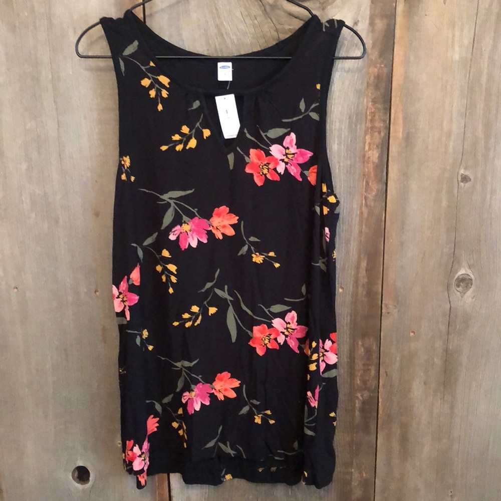 Old Navy Luxe Keyhole Tunic Tank Top in Black Floral Size Medium Women’s